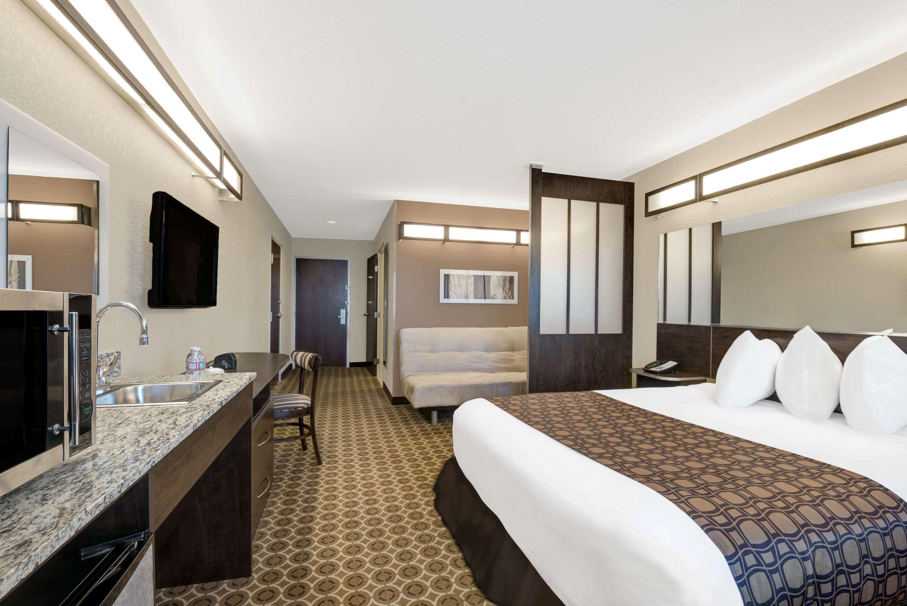 Microtel Inn & Suites By Wyndham Williston Esterno foto